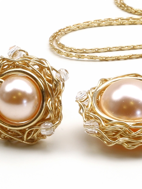 Sweet Peach set - pendant and earrings