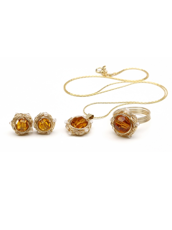 Set pendant, stud earrings and ring by Ichiban - Sweet Topaz