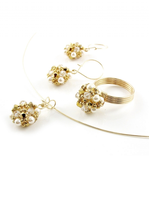 Set pendant, ring and earrings by Ichiban - Daisies Aurum