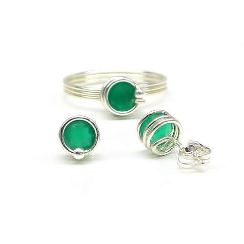 Set stud earrings and ring by Ichiban - Busted Deluxe Green Onyx Ag925