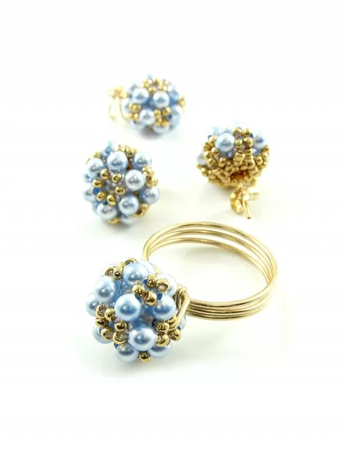 Set ring, stud earrings and pendant by Ichiban - Daisies Light Blue