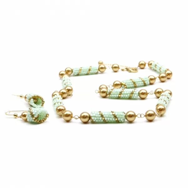 Set necklace and dangle earrings by Ichiban - Jade