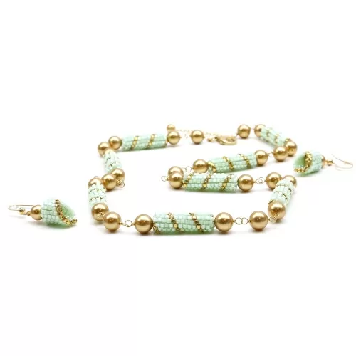Set necklace and dangle earrings by Ichiban - Jade