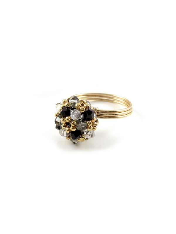Ring by Ichiban - Daisies Black Diamond