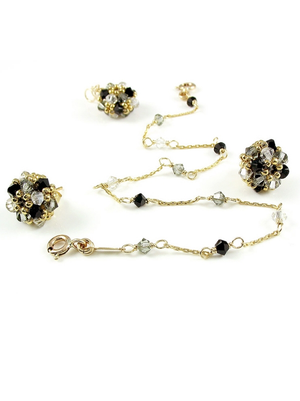 Set bracelet, stud earrings and pendant by Ichiban - Daisies Black Diamond