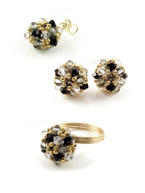 Set pendant, stud earrings and ring by Ichiban - Daisies Black Diamond