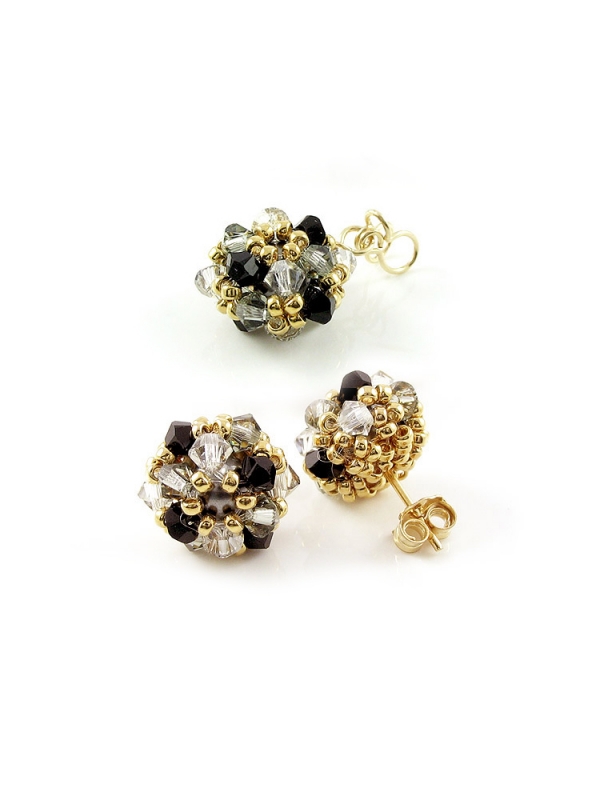 Set pendant and stud earrings by Ichiban - Daisies Black Diamond