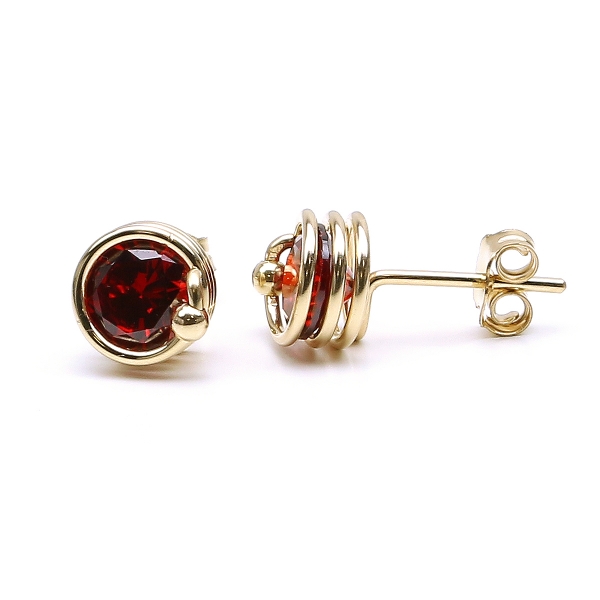 Stud earrings by Ichiban - Busted Red