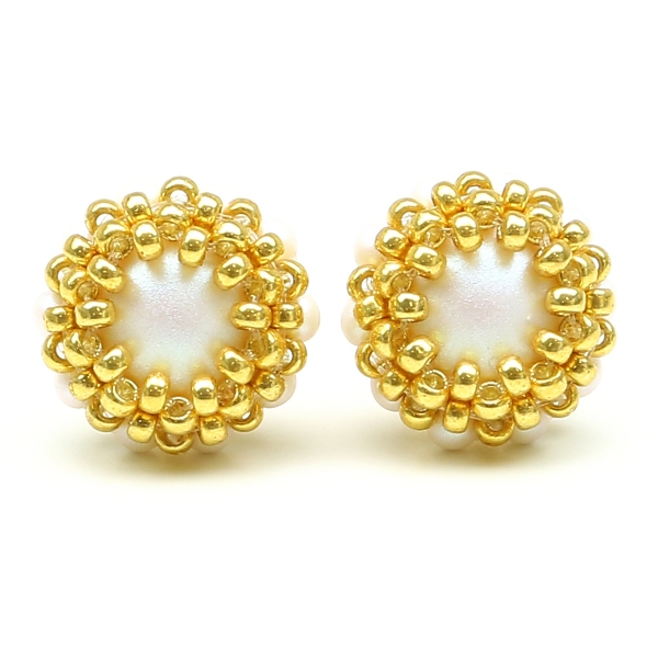 Stud earrings by Ichiban - Teeny Tiny Perlescent White