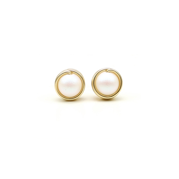 Mini Busted Pearl Pearlescent White - stud earrings