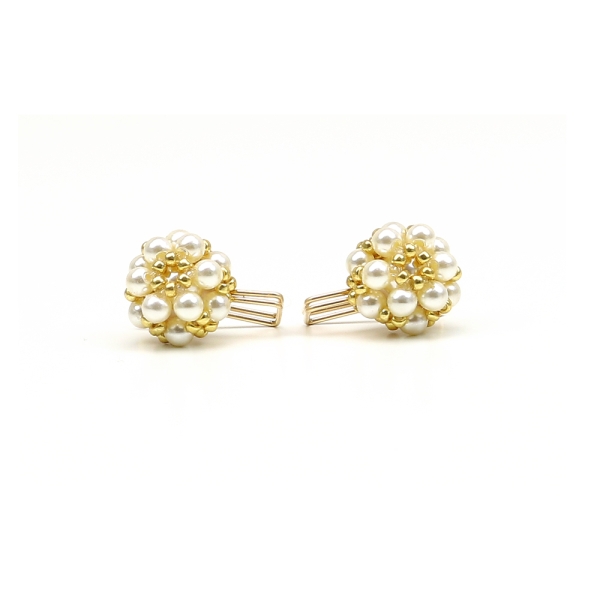 Daisies Cream - cercei clips Ichiban Jewelry