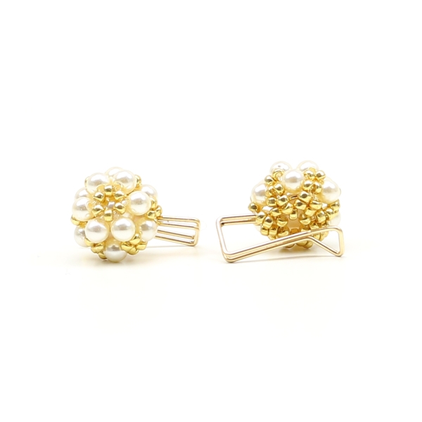 Daisies Cream - cercei clips Ichiban Jewelry