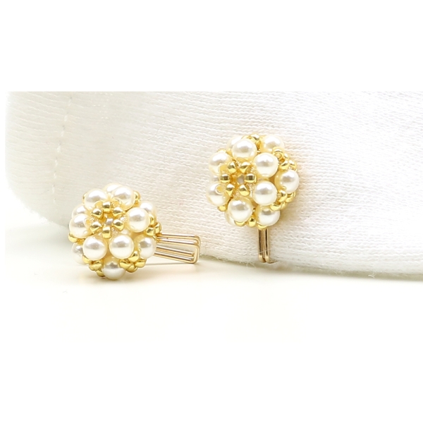 Daisies Cream - cercei clips Ichiban Jewelry