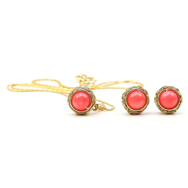 Set pendant and stud earrings by Ichiban - Sweet Bamboo Coral
