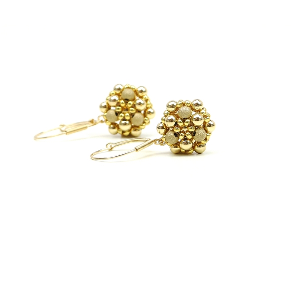 Leverback earrings by Ichiban - Golden Daisies