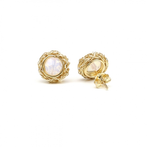 Stud earrings by Ichiban - Sweet Opaline