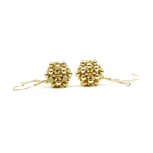 Leverback earrings by Ichiban - Golden Daisies